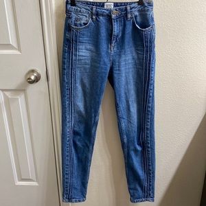 Urban Outfitters Mom Jeans